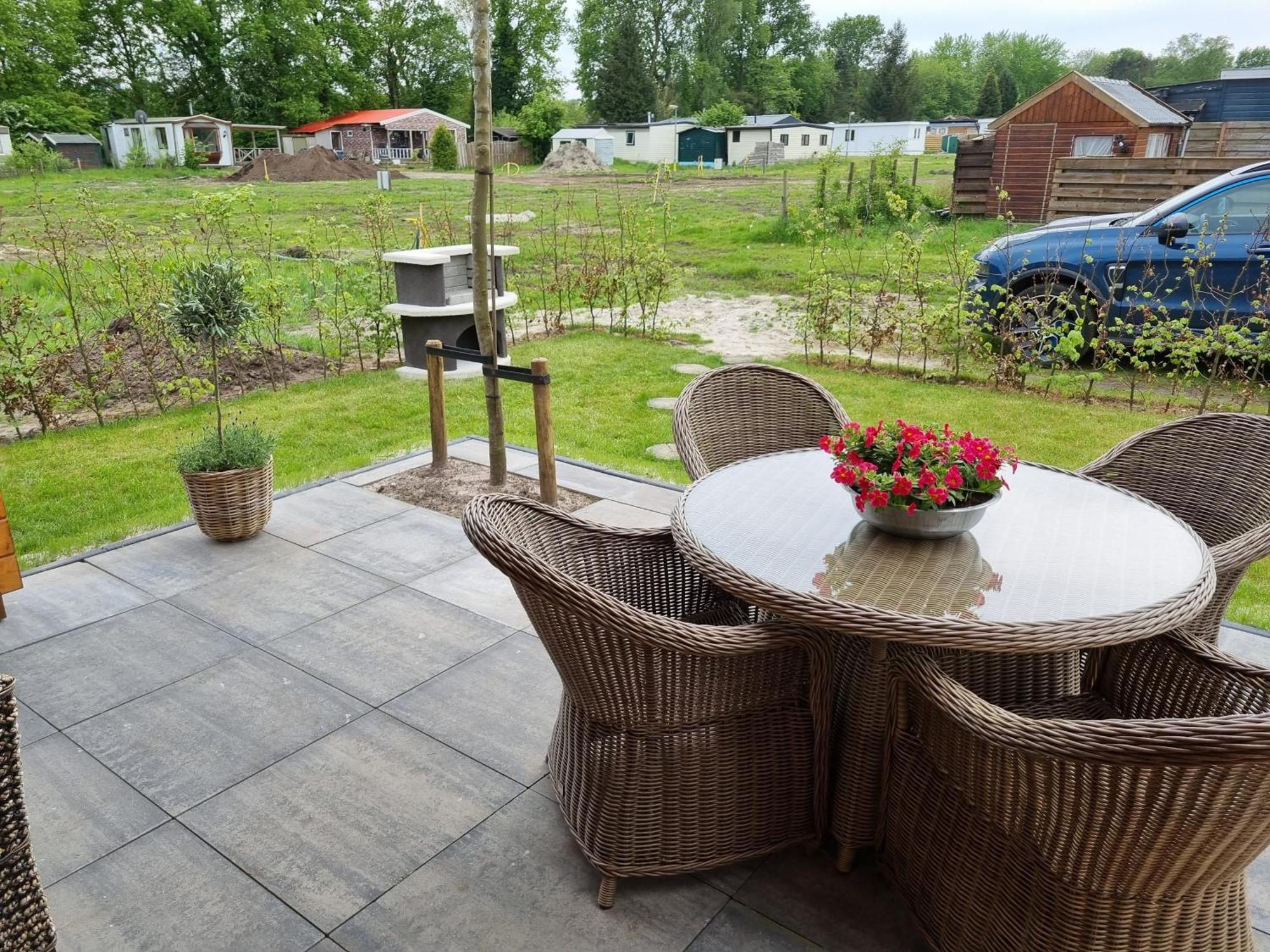 Nieuw - Luxe Blokhut Chalet In Bosrijke Omgeving Anloo Экстерьер фото